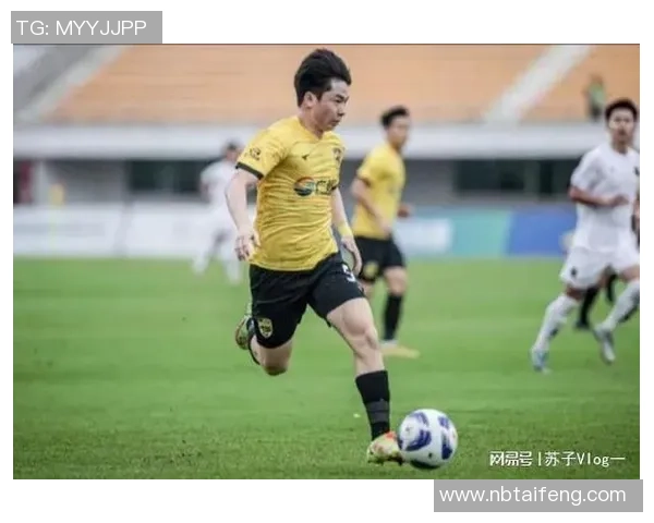 腿细却实力不凡的足球明星们展现独特魅力与风采 腿细却实力不凡的足球明星们展现独特魅力与风采